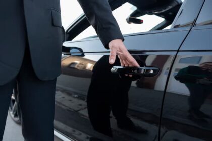 luxury car chauffeur service