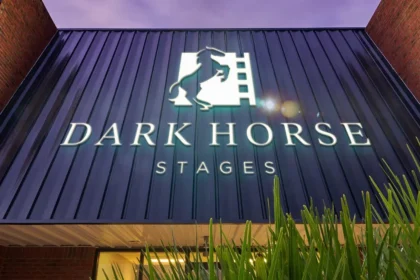 Dark Horse Stages